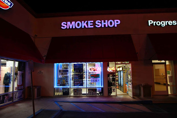 Nate’s Smoke Shop